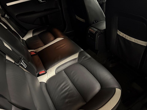 Volvo V70 7 of 22