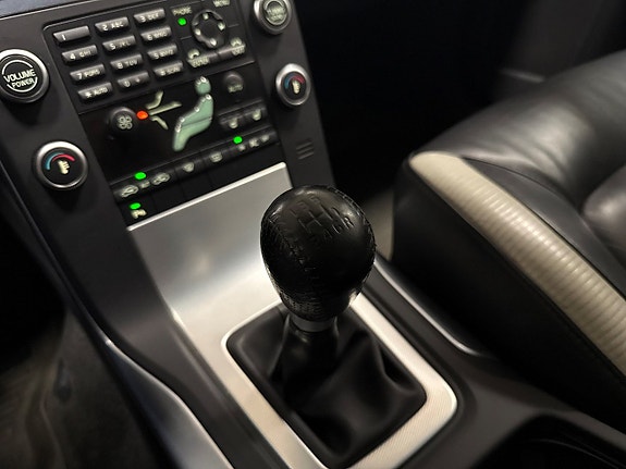 Volvo V70 17 of 22
