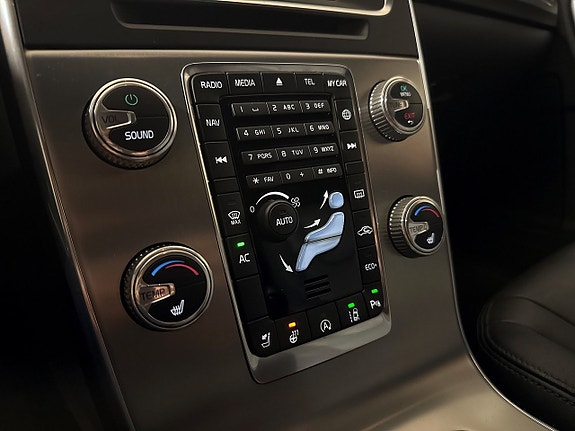 Volvo V60 17 of 24