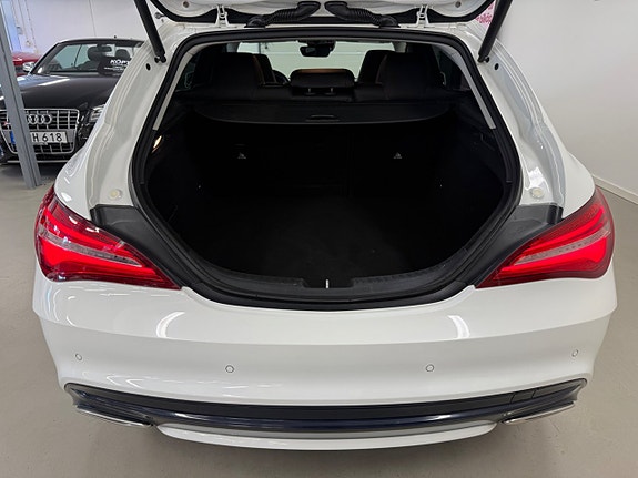 Mercedes-Benz CLA200 d 14 of 27
