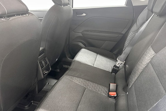 Renault Captur 14 of 18