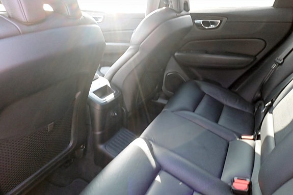 Volvo XC60 8 of 9