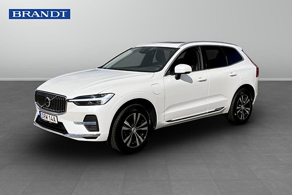 Volvo XC60 2 of 18