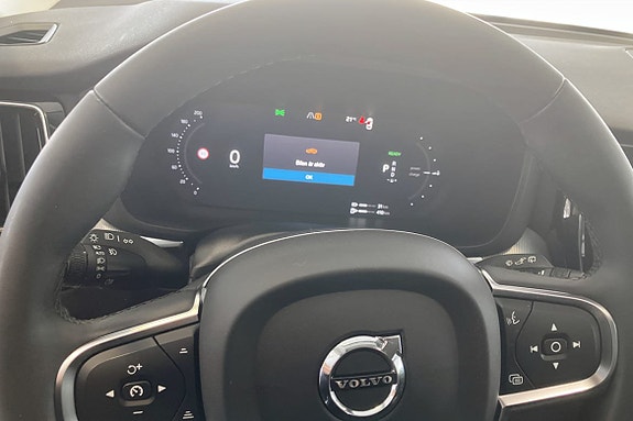 Volvo XC60 13 of 18