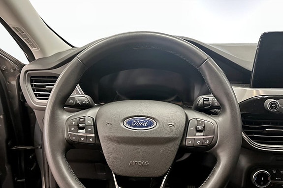 Ford Kuga 13 of 18