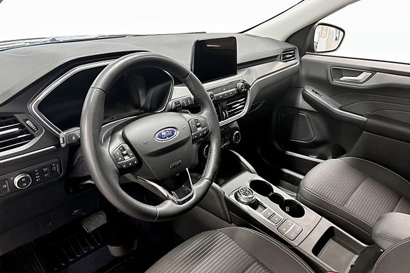 Ford Kuga 10 of 18