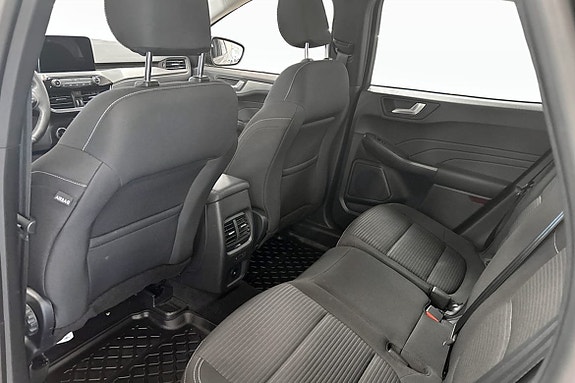 Ford Kuga 15 of 18