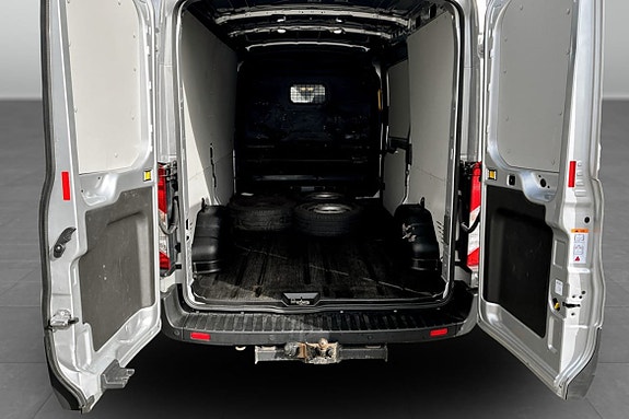 Ford Transit 8 of 8