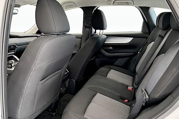 Mazda CX-60 8 of 9