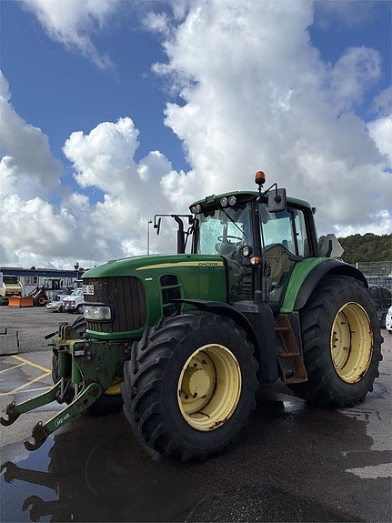 John Deere 7430 TRAKTOR 2 of 6