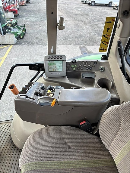 John Deere 7430 TRAKTOR 6 of 6