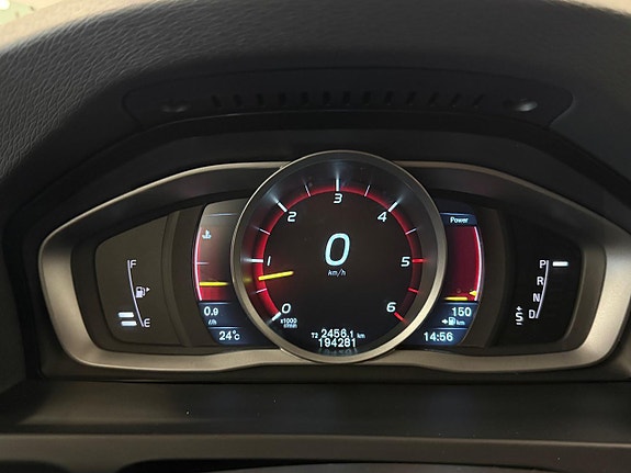 Volvo V60 Cross Country 21 of 27