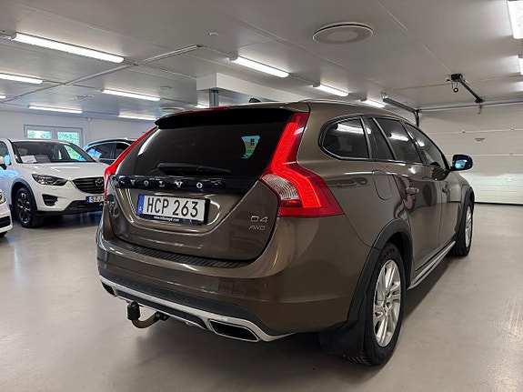 Volvo V60 Cross Country 15 of 27