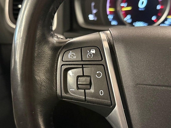 Volvo V60 Cross Country 22 of 27