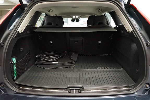 Volvo XC60 8 of 21