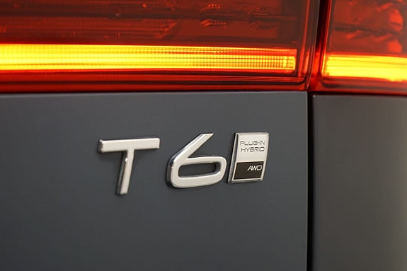 Volvo XC60 16 of 21