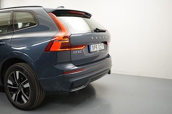 Volvo XC60 3 of 21