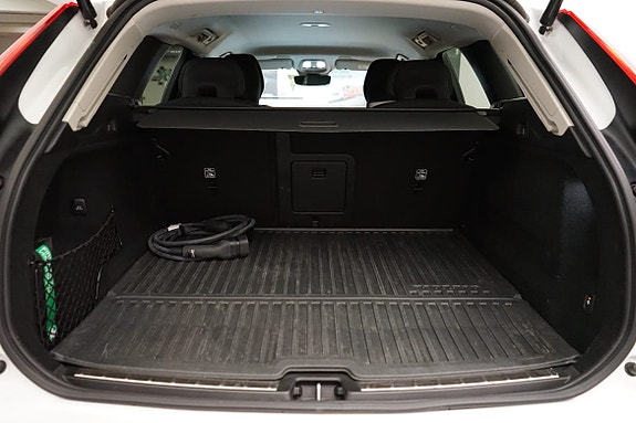 Volvo XC60 8 of 22