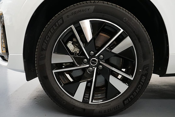Volvo XC60 22 of 22