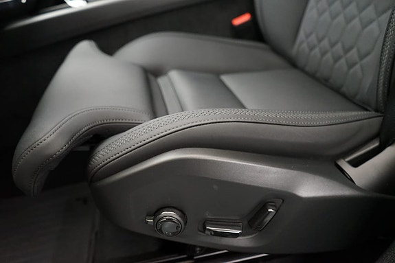 Volvo XC60 13 of 22