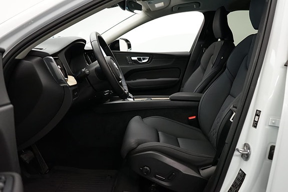Volvo XC60 5 of 22