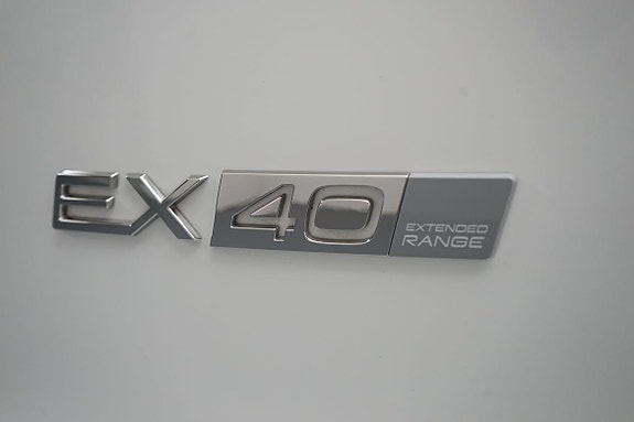 Volvo EX40 15 of 19