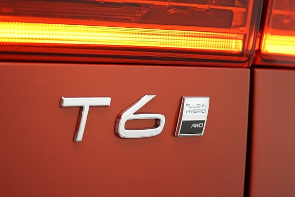 Volvo XC60 15 of 19