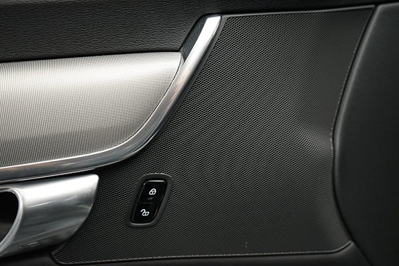 Volvo V90 11 of 18