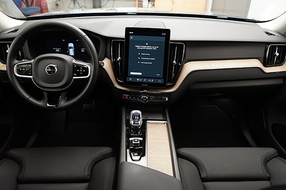 Volvo XC60 6 of 21
