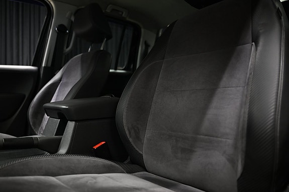 Volkswagen Amarok 14 of 25