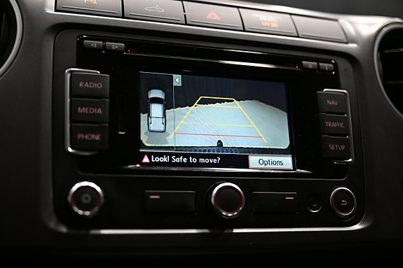 Volkswagen Amarok 15 of 25