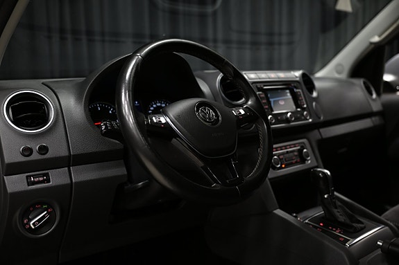 Volkswagen Amarok 11 of 25