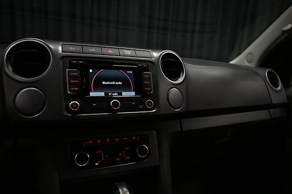 Volkswagen Amarok 19 of 25