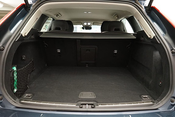 Volvo XC60 8 of 22