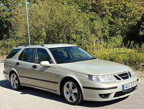Saab 9-5 4 of 6