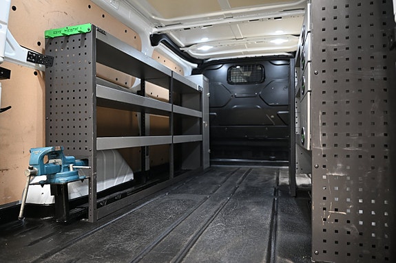 Ford Transit Custom 10 of 30