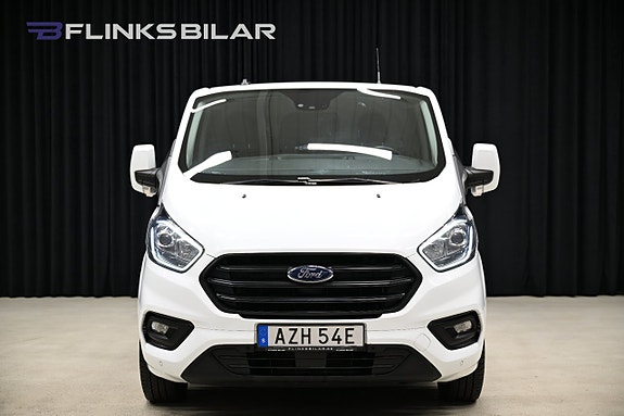 Ford Transit Custom 18 of 30