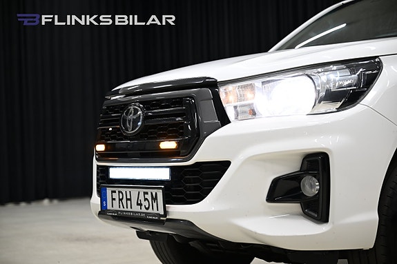Toyota HiLux 21 of 30