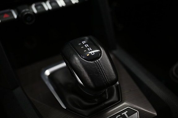 Volkswagen Amarok 30 of 30