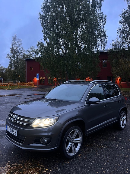 Volkswagen Tiguan 2 of 8