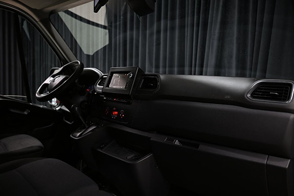 Renault Master 26 of 28