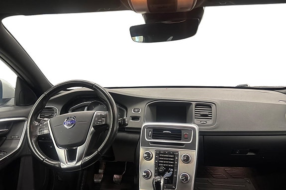 Volvo V60 9 of 19