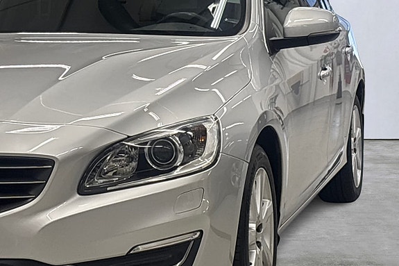 Volvo V60 18 of 19