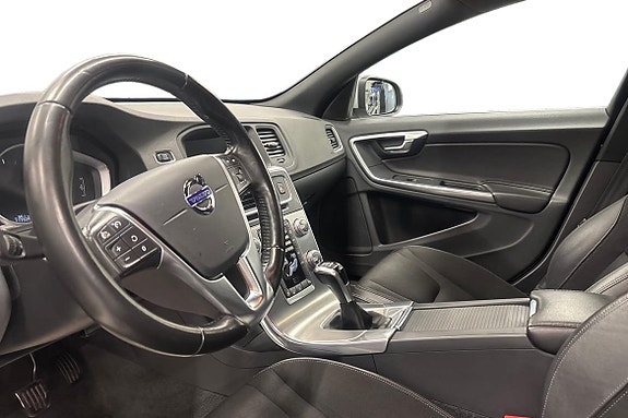 Volvo V60 8 of 19