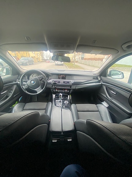 BMW 520d 3 of 3