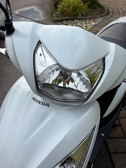Honda 2 of 5