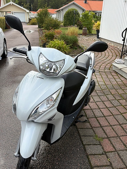 Honda 3 of 5