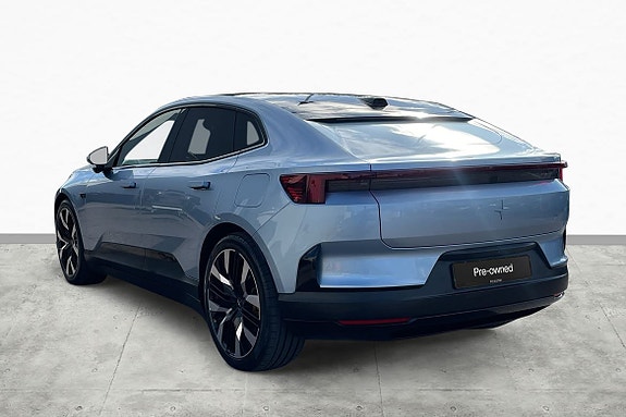 Polestar 4 8 of 15