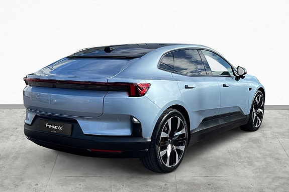 Polestar 4 9 of 15