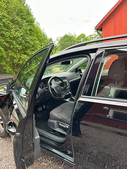 Volkswagen Golf VII 3 of 5